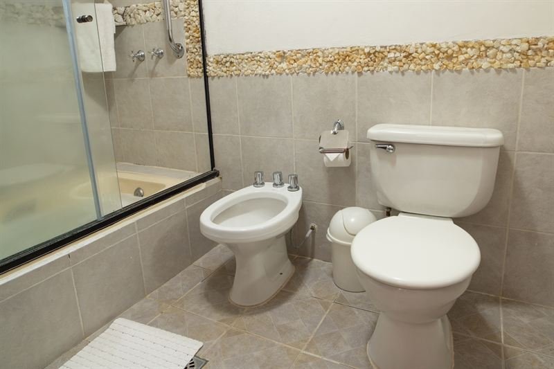 Baño completo de la Cabaña Especial Familiar